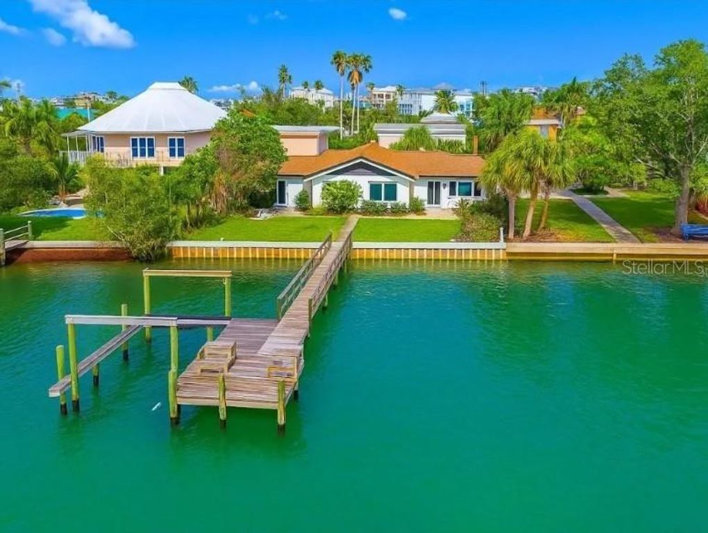 1140 BOCA CIEGA ISLE DRIVE, St Pete Beach, FL 33706