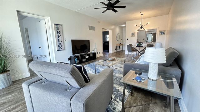4117 Bougainvilla Dr 210, Lauderdale By The Sea, FL 33308