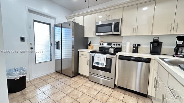 4117 Bougainvilla Dr 210, Lauderdale By The Sea, FL 33308