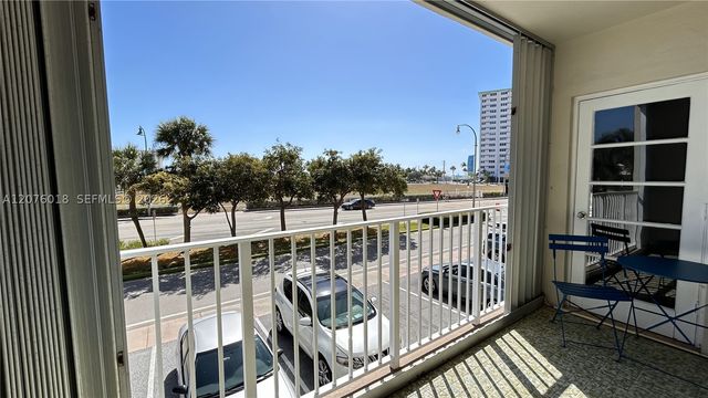4117 Bougainvilla Dr 210, Lauderdale By The Sea, FL 33308