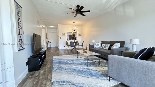 4117 Bougainvilla Dr 210, Lauderdale By The Sea, FL 33308