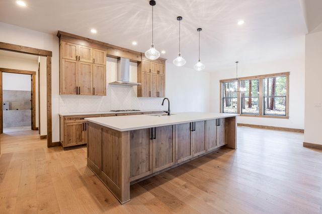 56244 Rockcress Lane 437, Bend, OR 97707