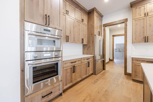 56244 Rockcress Lane 437, Bend, OR 97707