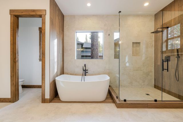 56244 Rockcress Lane 437, Bend, OR 97707