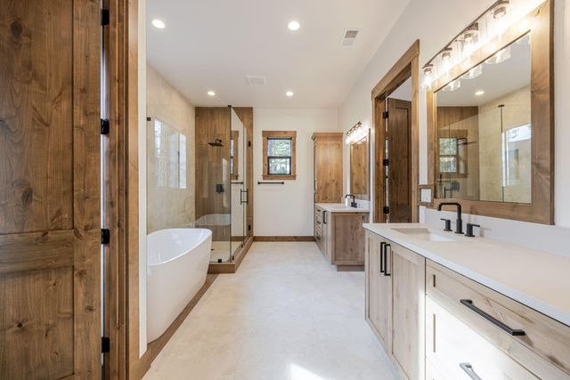 56244 Rockcress Lane 437, Bend, OR 97707