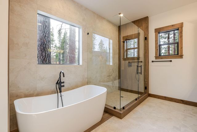 56244 Rockcress Lane 437, Bend, OR 97707