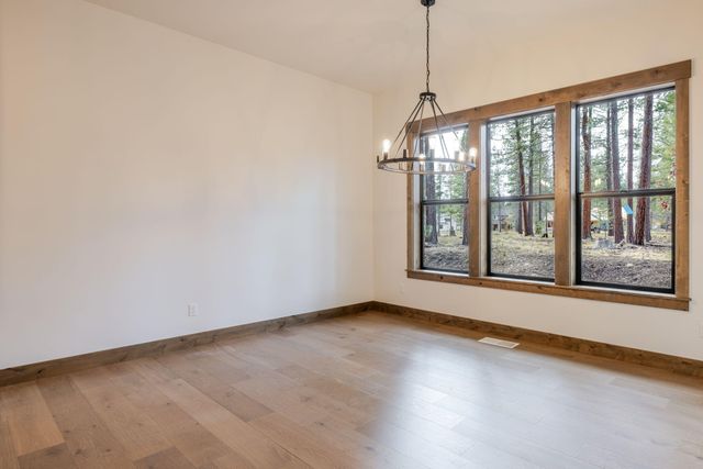 56244 Rockcress Lane 437, Bend, OR 97707