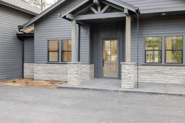 56244 Rockcress Lane 437, Bend, OR 97707