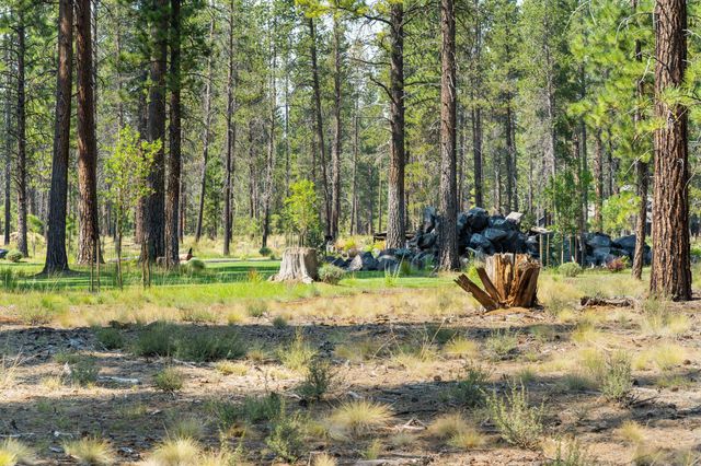 56244 Rockcress Lane 437, Bend, OR 97707