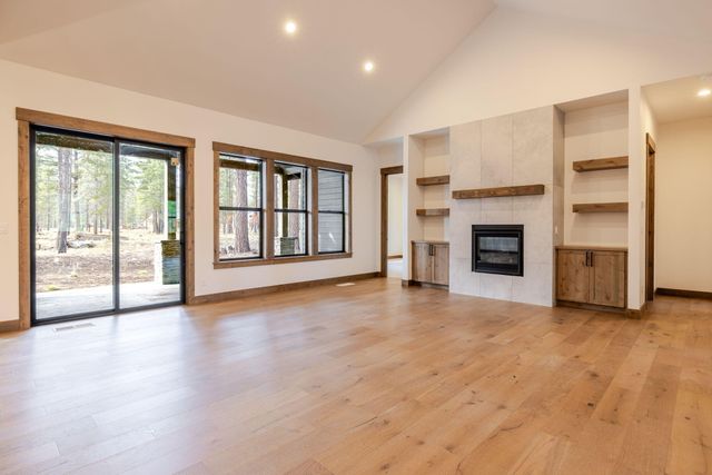 56244 Rockcress Lane 437, Bend, OR 97707