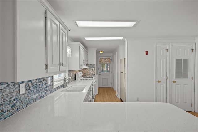 77 Lear Drive, Coventry, RI 02816