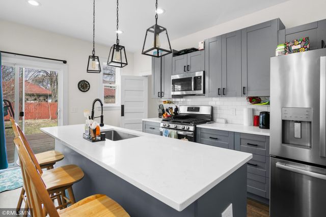 1145 Hague Avenue, Saint Paul, MN 55104