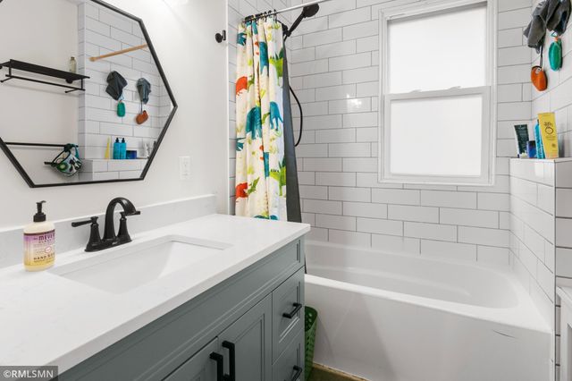 1145 Hague Avenue, Saint Paul, MN 55104