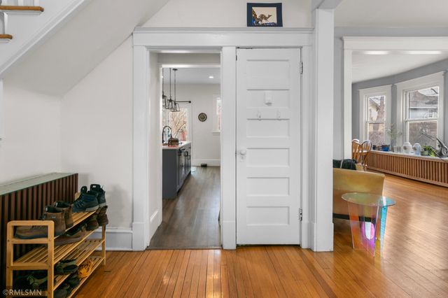 1145 Hague Avenue, Saint Paul, MN 55104