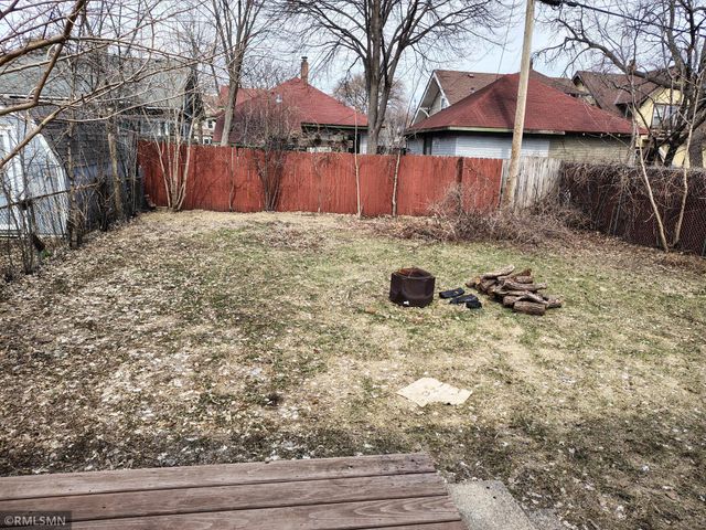 1145 Hague Avenue, Saint Paul, MN 55104