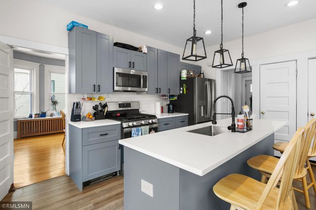 1145 Hague Avenue, Saint Paul, MN 55104