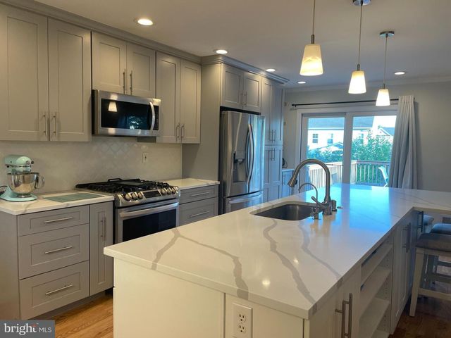 19932 WESTERLY AVE, Poolesville, MD 20837