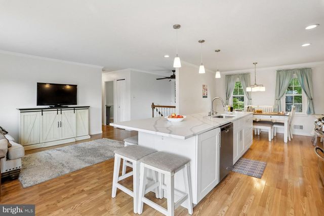 19932 WESTERLY AVE, Poolesville, MD 20837