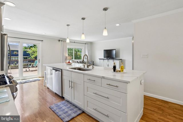 19932 WESTERLY AVE, Poolesville, MD 20837