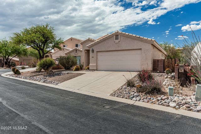 1070 W Possum Creek Lane, Oro Valley, AZ 85737