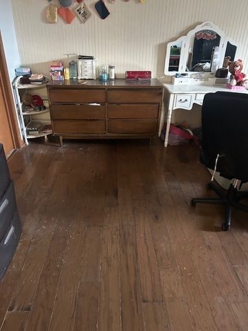1361 S Janice Lane, Round Lake, IL 60073