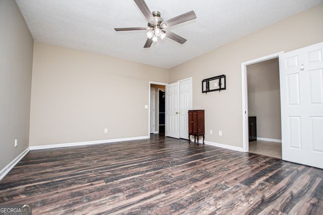 8590 Kencrest Drive, Winston, GA 30187