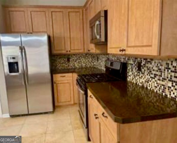 8590 Kencrest Drive, Winston, GA 30187