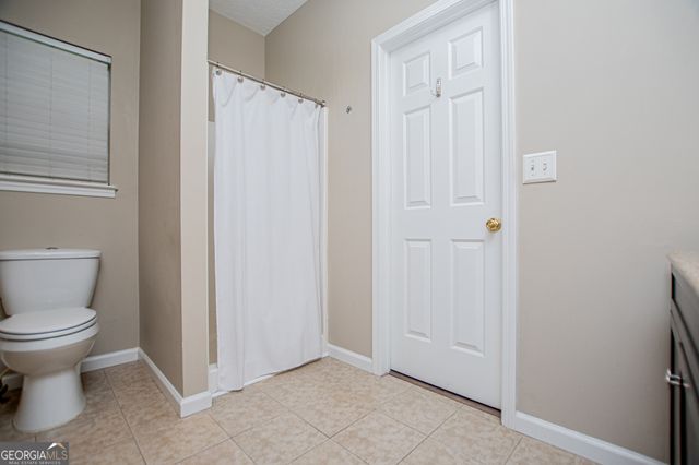 8590 Kencrest Drive, Winston, GA 30187