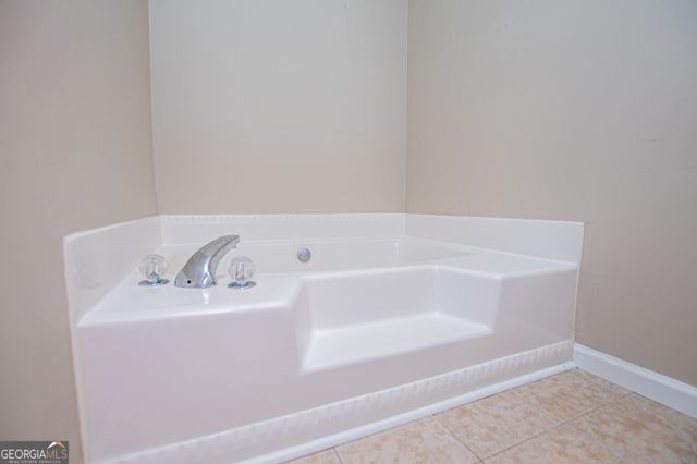 8590 Kencrest Drive, Winston, GA 30187
