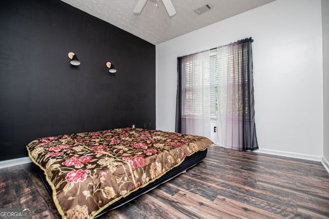 8590 Kencrest Drive, Winston, GA 30187