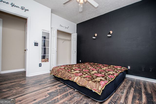 8590 Kencrest Drive, Winston, GA 30187