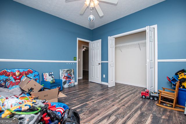 8590 Kencrest Drive, Winston, GA 30187