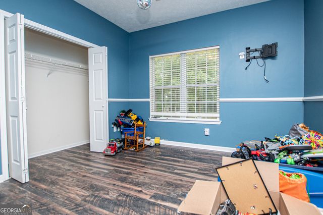 8590 Kencrest Drive, Winston, GA 30187