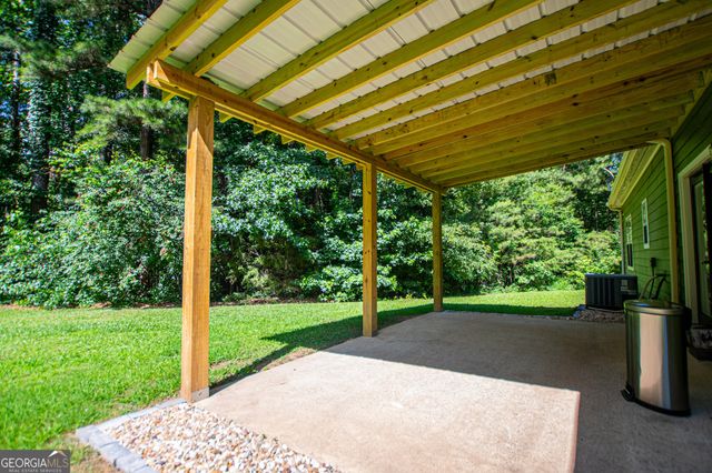 8590 Kencrest Drive, Winston, GA 30187