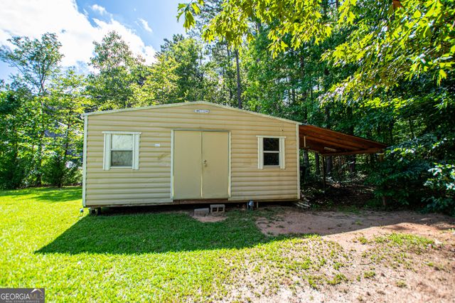 8590 Kencrest Drive, Winston, GA 30187