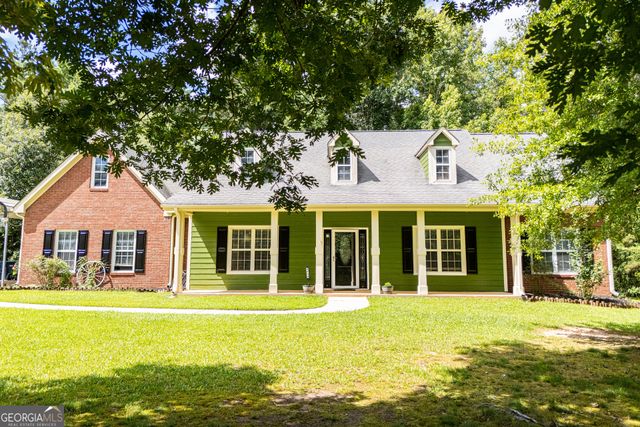 8590 Kencrest Drive, Winston, GA 30187