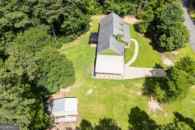 8590 Kencrest Drive, Winston, GA 30187