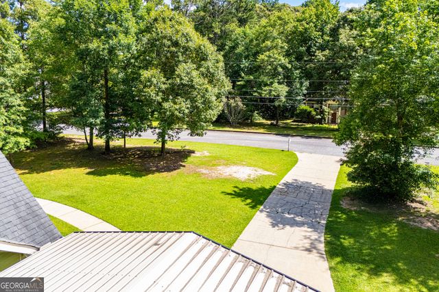 8590 Kencrest Drive, Winston, GA 30187