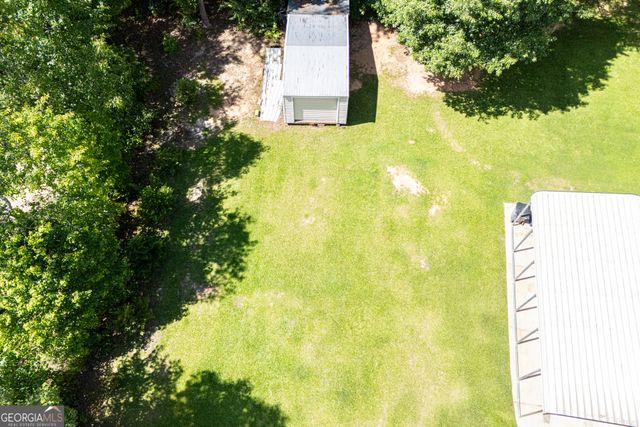 8590 Kencrest Drive, Winston, GA 30187