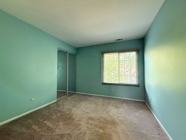 941 Yosemite Trail C7, Roselle, IL 60172