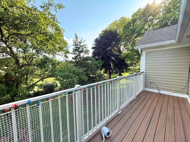 941 Yosemite Trail C7, Roselle, IL 60172