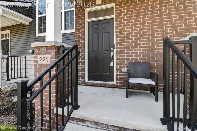 225 S Sydney Court, Plymouth, MI 48170