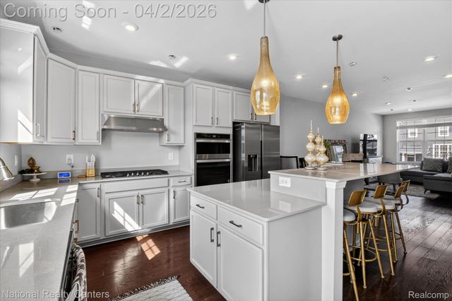 225 S Sydney Court, Plymouth, MI 48170