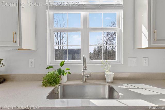 225 S Sydney Court, Plymouth, MI 48170