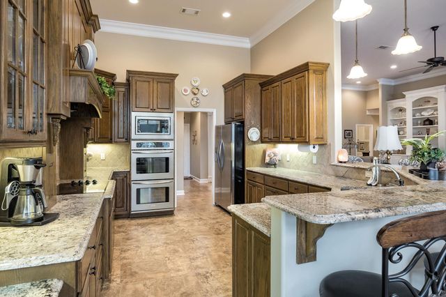 5 Utrera Lane, Hot Springs Village, AR 71909