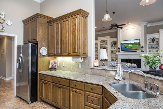 5 Utrera Lane, Hot Springs Village, AR 71909