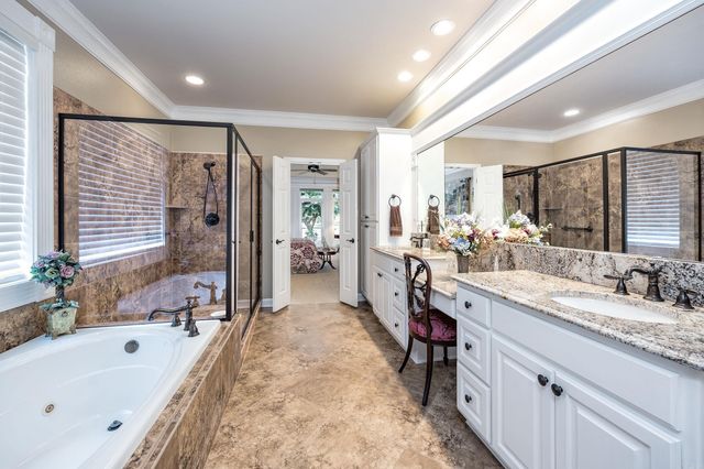 5 Utrera Lane, Hot Springs Village, AR 71909