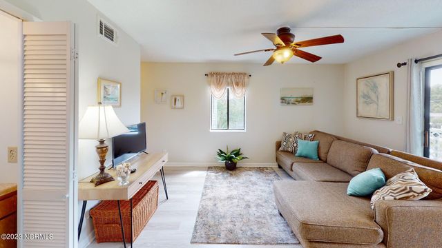 10168 Beach Drive SW 4-301, Calabash, NC 28467