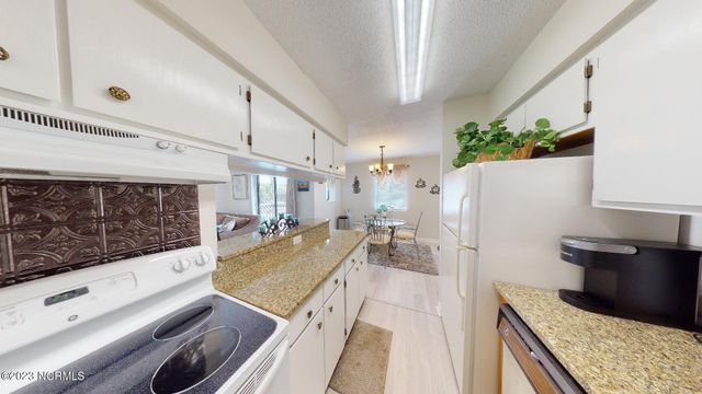 10168 Beach Drive SW 4-301, Calabash, NC 28467