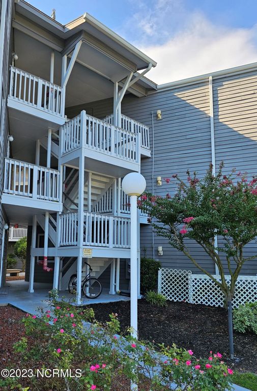 10168 Beach Drive SW 4-301, Calabash, NC 28467